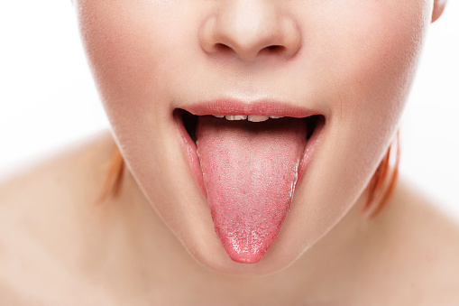 ピンクの舌はng 舌の色ですぐわかる あなたの健康状態 専門医が教える歯のメディア